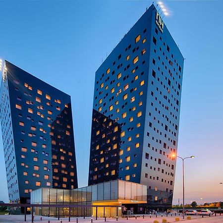 Hotel NH Milano Fiera Rho Esterno foto