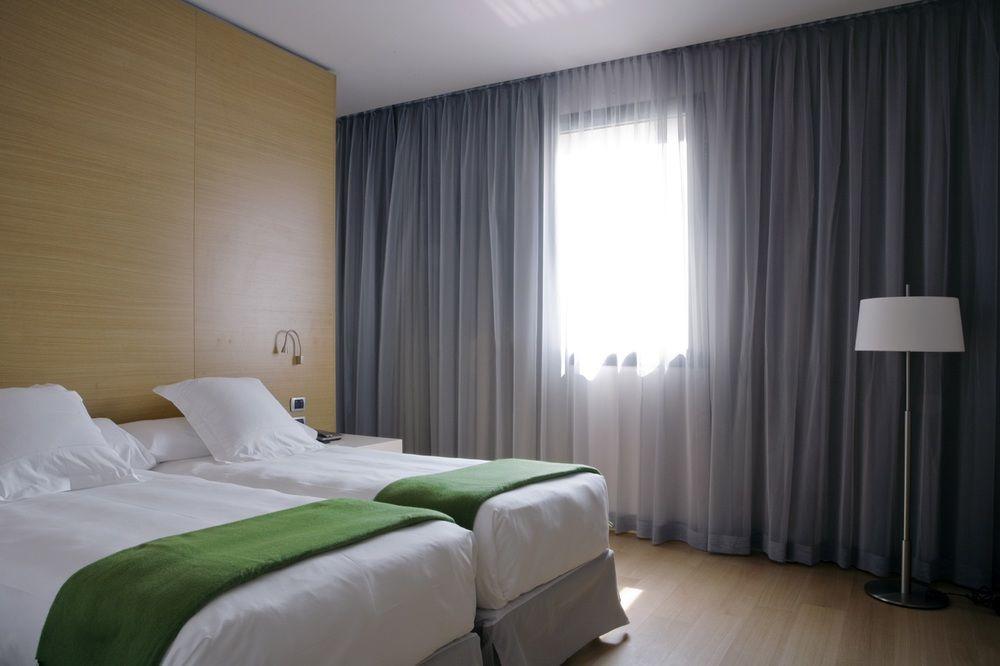 Hotel NH Milano Fiera Rho Esterno foto