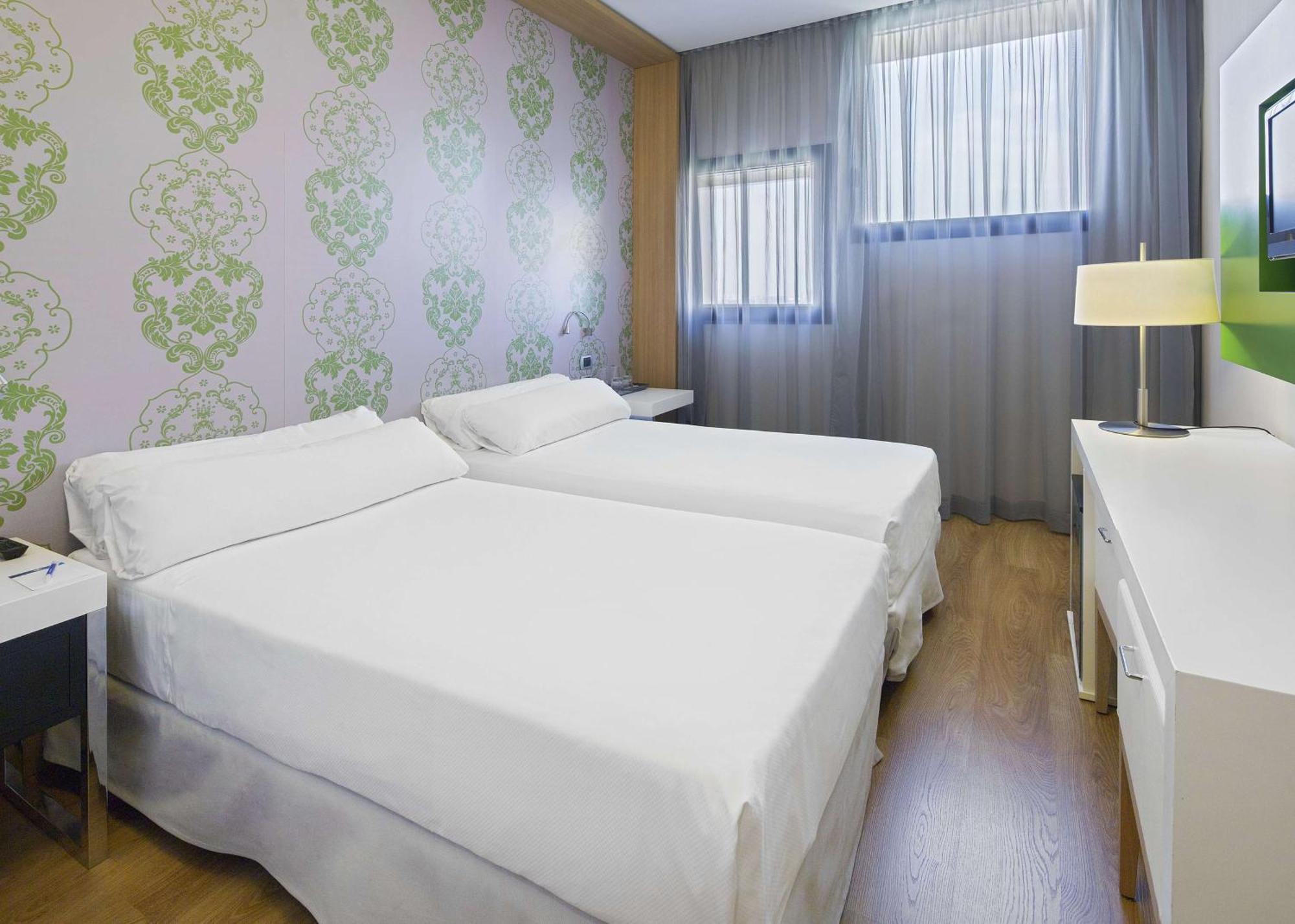Hotel NH Milano Fiera Rho Esterno foto