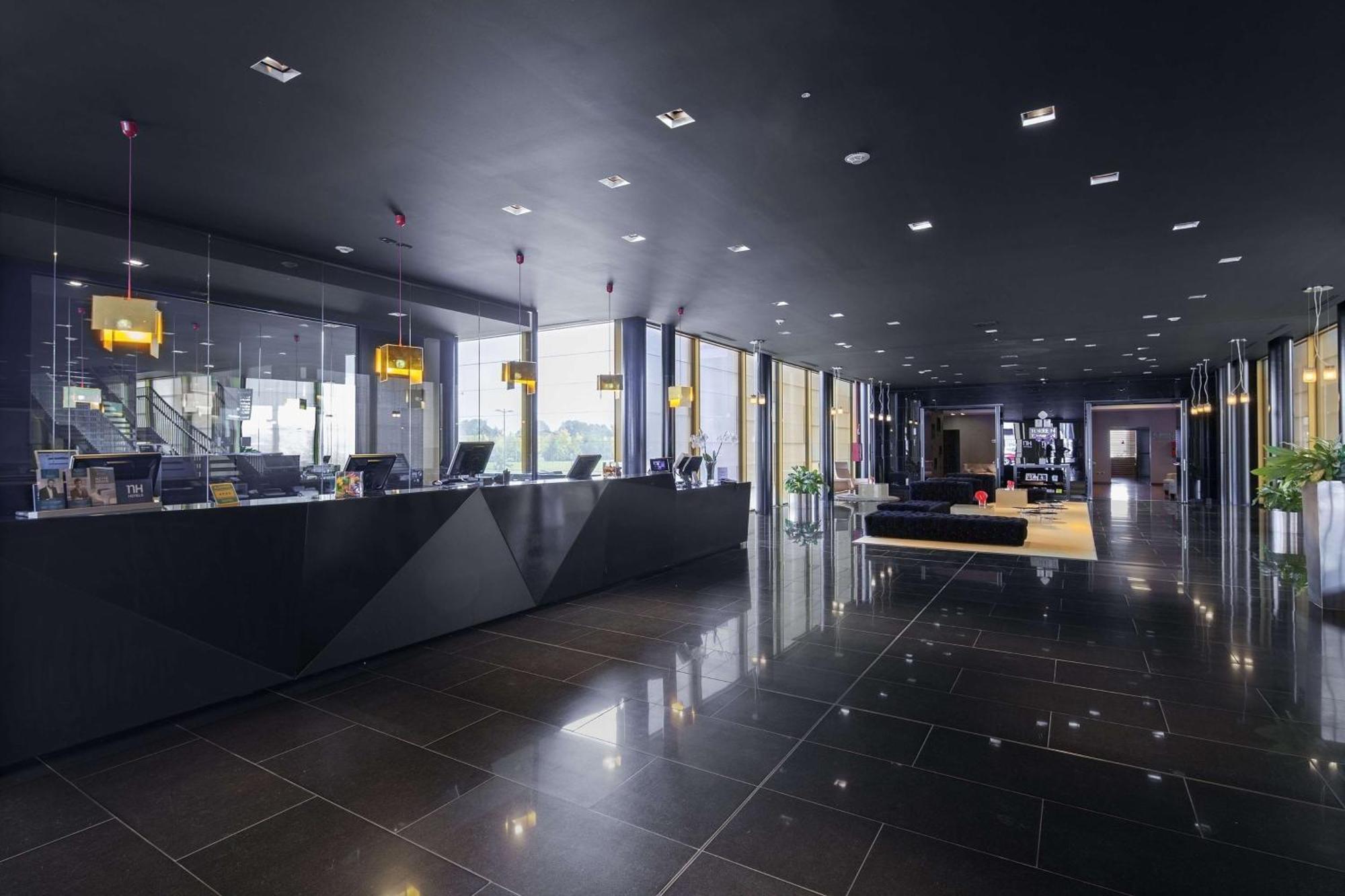 Hotel NH Milano Fiera Rho Esterno foto