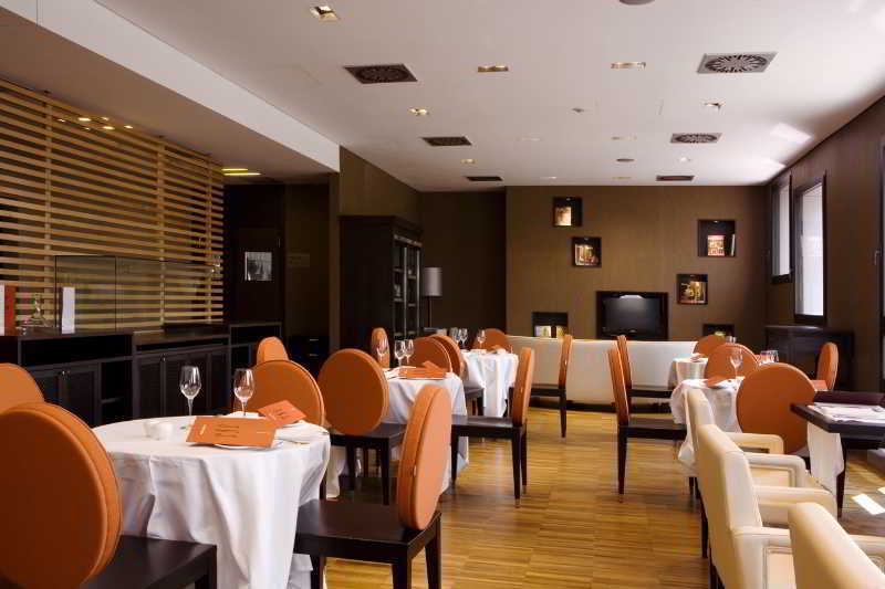 Hotel NH Milano Fiera Rho Esterno foto