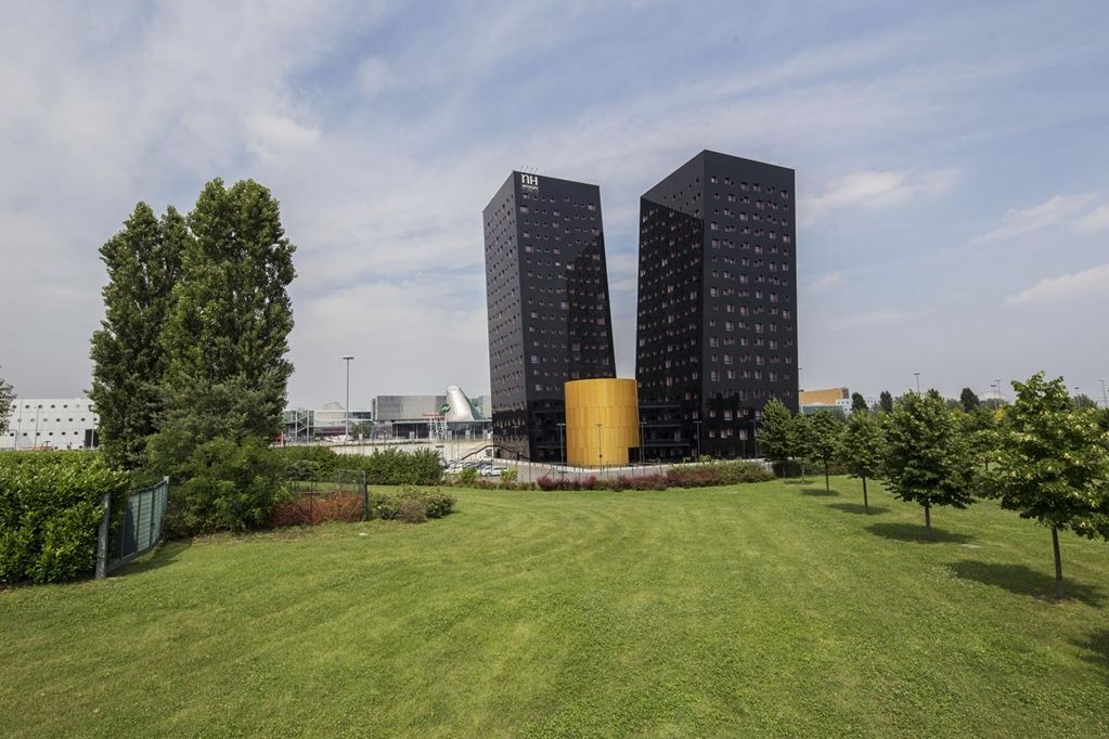Hotel NH Milano Fiera Rho Esterno foto