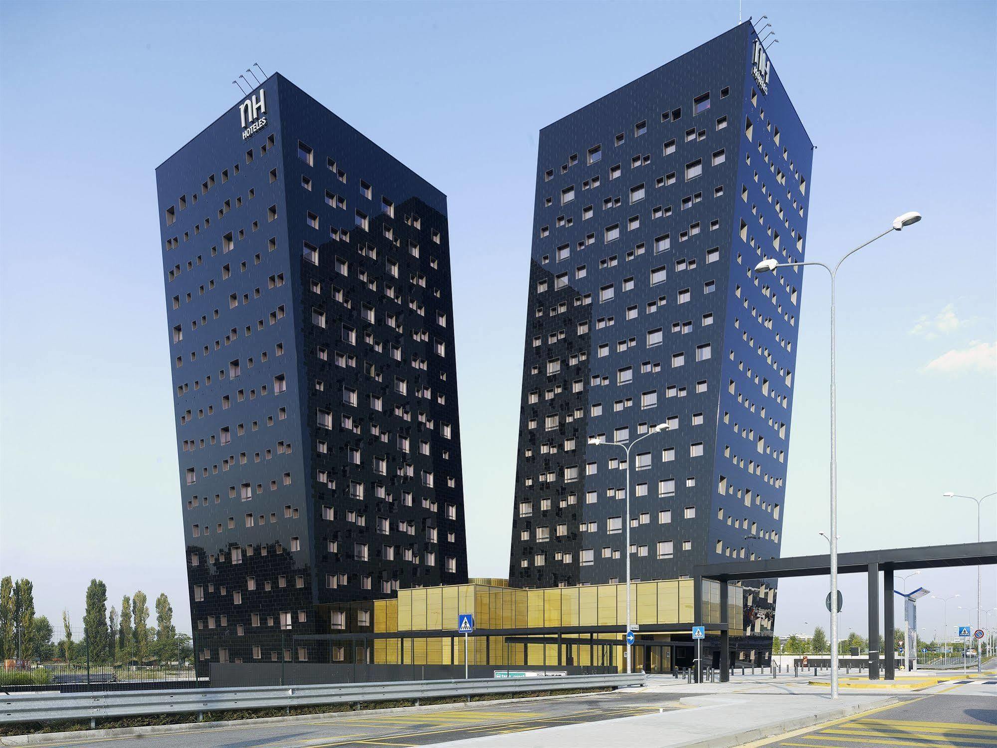 Hotel NH Milano Fiera Rho Esterno foto