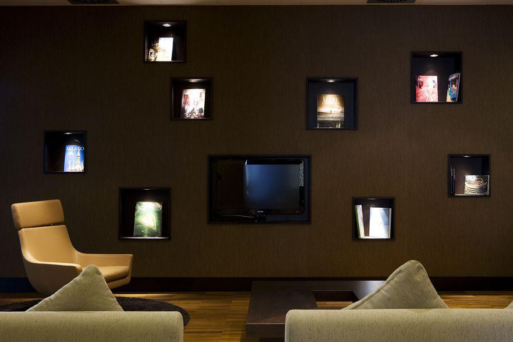 Hotel NH Milano Fiera Rho Esterno foto
