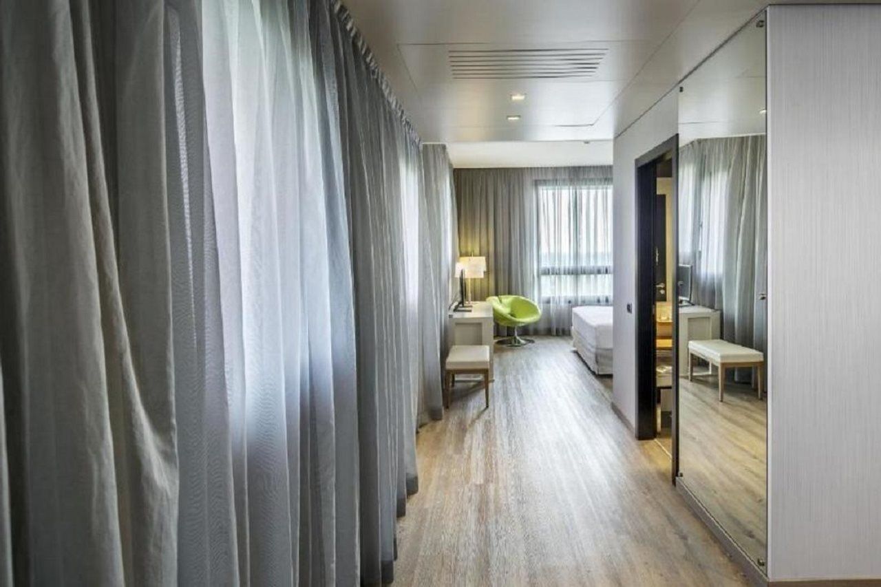 Hotel NH Milano Fiera Rho Esterno foto